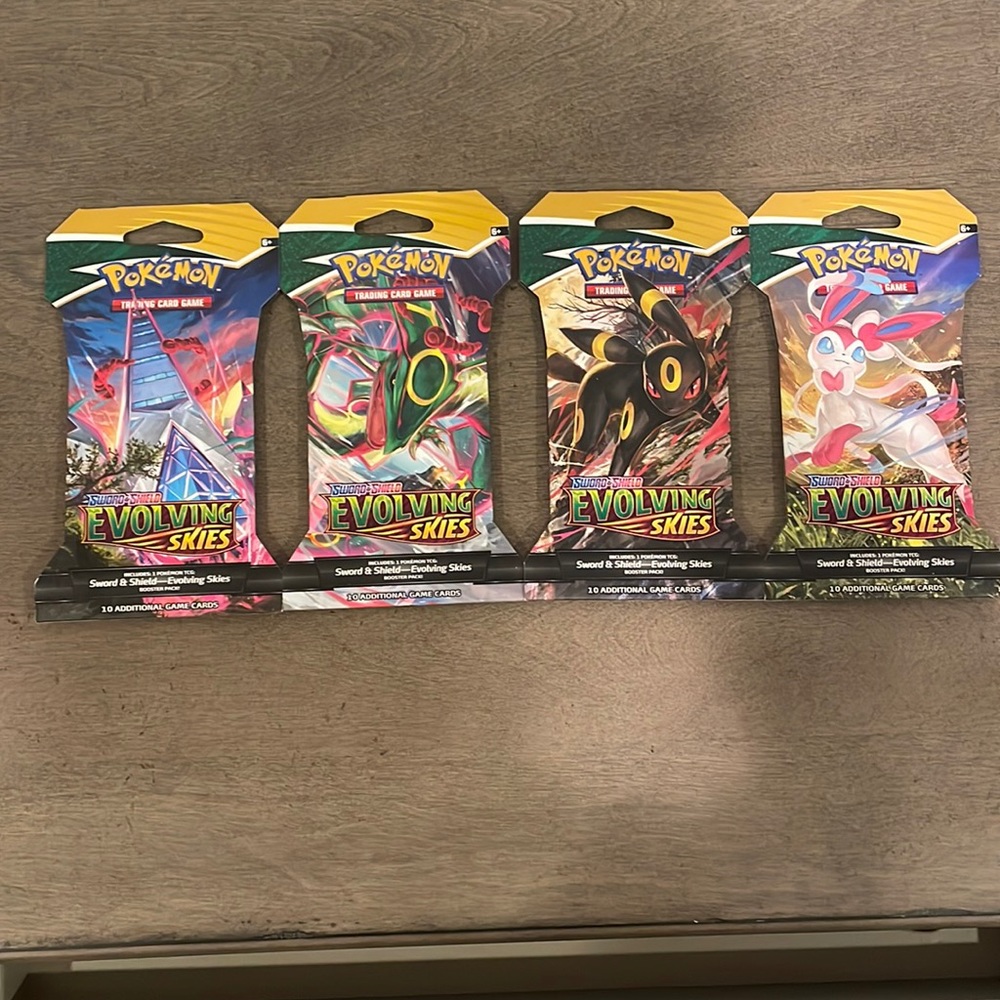 SEALED Full Set Evolving Skies